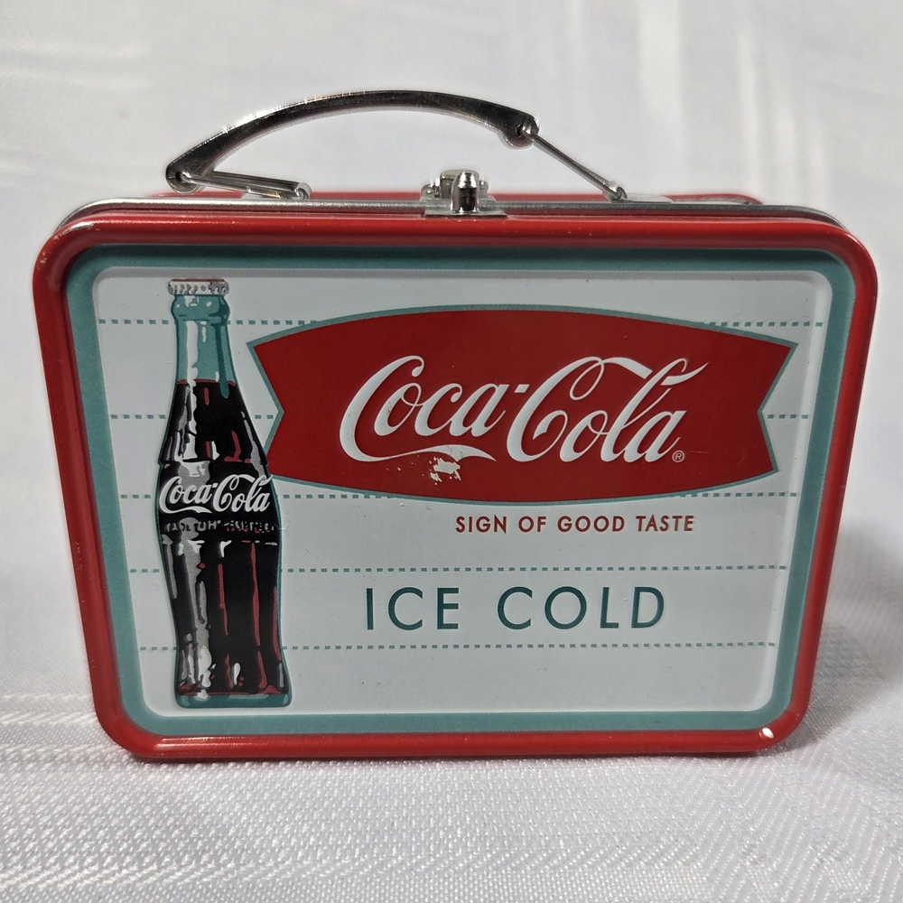 Coca-Cola Red Mini Lunch Tins - Picture 8 of 9